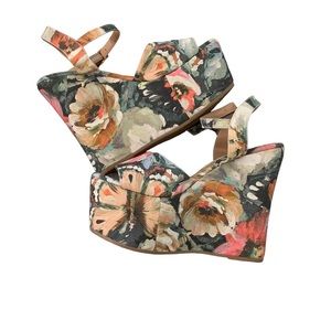 SABATES women's floral platform shoe size 8, good condition